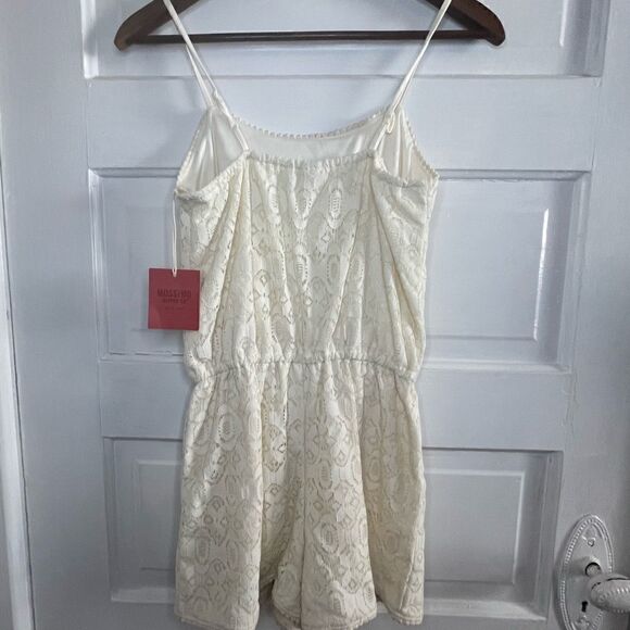 Massimo NWT’s Cream Lace Floral Romper w/ Adjustable Straps - Picture 10 of 10